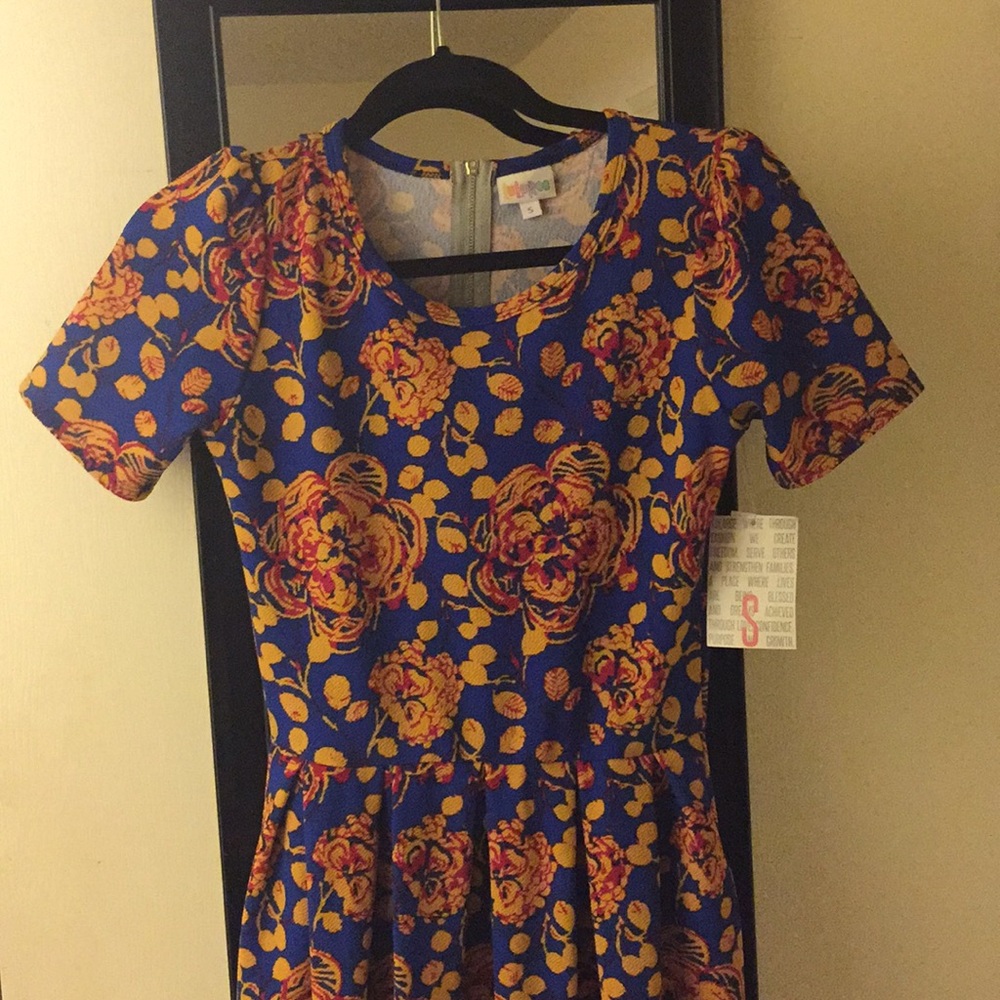 Amelia dress LuLaRoe